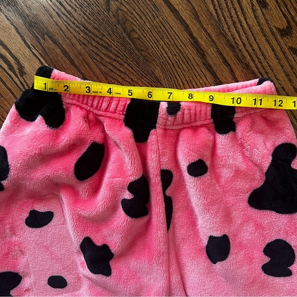 Super Cute Kawaii fleece pink cow pajama lounge set size S/M - Picture 13 of 15